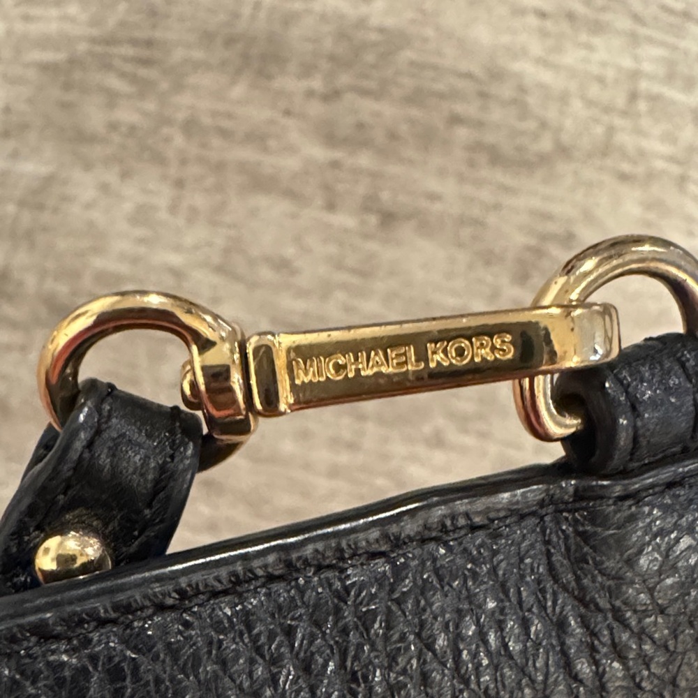 Michael Kors Black Pebbled Leather Clutch with Gold MK Emblem Wristlet - Picture 4 of 6